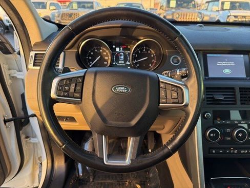 Used 2018 Land Rover Discovery Sport HSE image 21