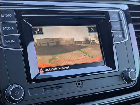 Used 2017 Volkswagen Beetle 1.8T S image 17