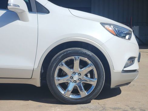 Used 2019 Buick Encore Essence w/ Experience Buick Package FWD image 7