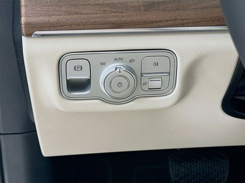 New 2026 Mercedes-Benz GLS 450 GLS 450 image 11