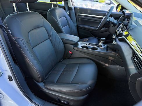 New 2026 Nissan Altima 2.5 SR w/ SR Premium Package FWD image 10