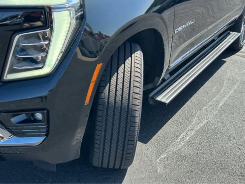 Used 2025 GMC Yukon XL Denali Ultimate w/ LPO, Floor Liner Package AWD/4WD image 69