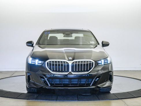 Used 2024 BMW 540i xDrive w/ M Sport Package AWD/4WD image 7