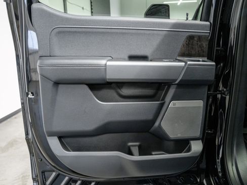 Used 2025 Ford F250 Lariat w/ Lariat Ultimate Package image 45