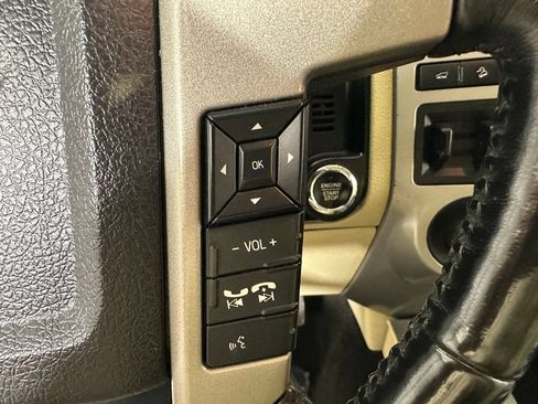 Used 2015 Ford Expedition Limited w/ Equipment Group 301A AWD/4WD image 29