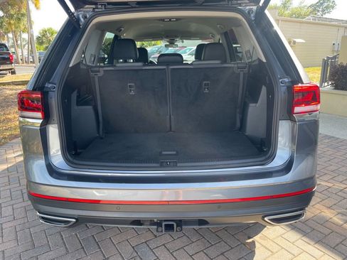 Used 2025 Volkswagen Atlas SE FWD image 5