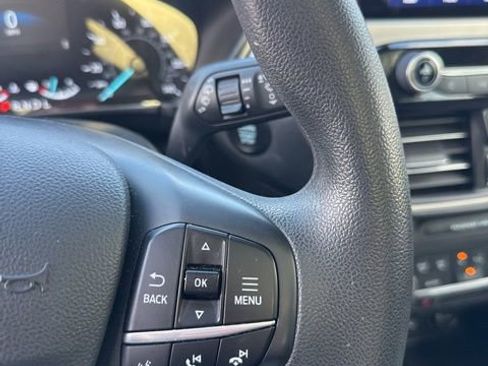 Used 2020 Ford Escape SE image 17