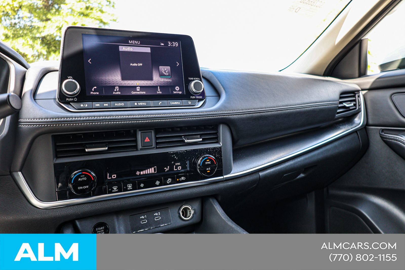 Used 2025 Nissan Rogue SV FWD image 30