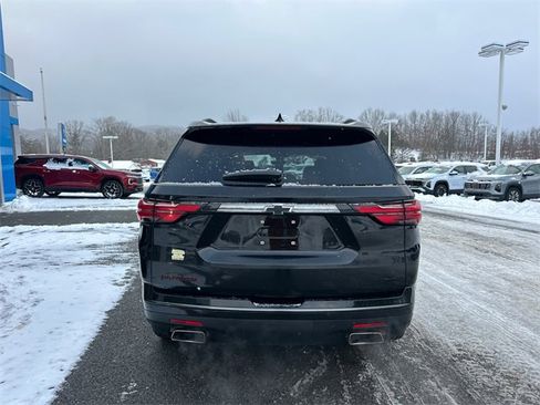 Used 2023 Chevrolet Traverse Premier w/ Redline Edition image 5