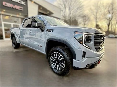 Used 2025 GMC Sierra 1500 AT4 w/ AT4 Preferred Package image 7