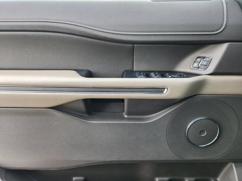 Used 2020 Ford Expedition XLT w/ Equipment Group 202A RWD image 21