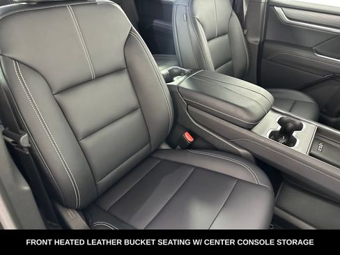 Used 2024 GMC Acadia Elevation w/ Black Edition AWD/4WD image 32