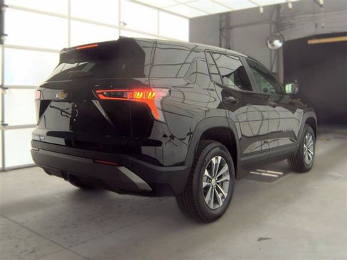 Used 2026 Chevrolet Equinox LT AWD/4WD image 5
