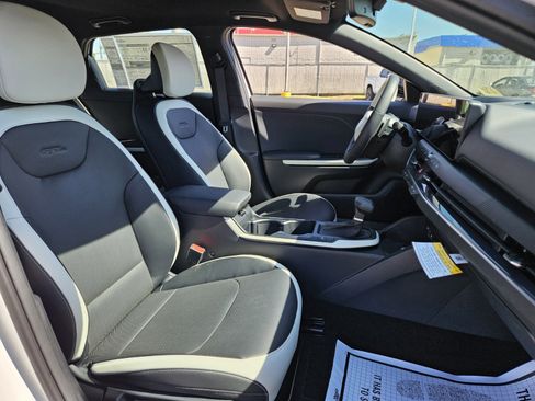 New 2026 Kia K4 GT-Line image 12