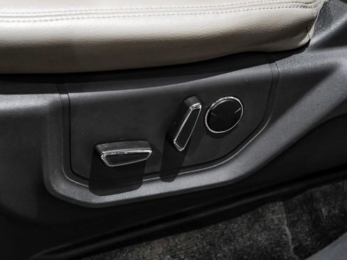 Used 2018 Ford Expedition Max XLT w/ Equipment Group 202A image 29