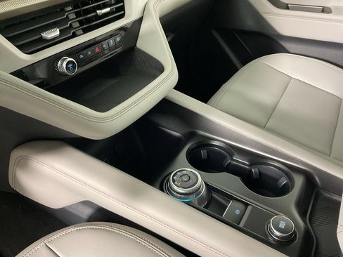New 2026 Ford Explorer Active w/ Active Comfort Package RWD image 20