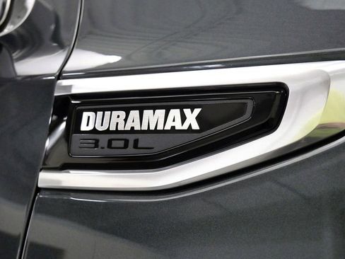 Used 2021 GMC Yukon XL Denali w/ Denali Premium Package AWD/4WD image 10