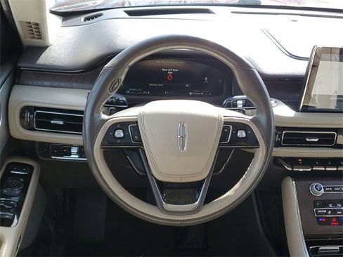 Used 2020 Lincoln Aviator Reserve w/ Equipment Group 202A image 11