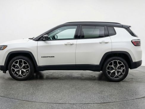 Used 2025 Jeep Compass Limited image 5