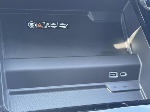 New 2026 Chevrolet Tahoe Premier w/ Sun And Tow Package AWD/4WD image 27