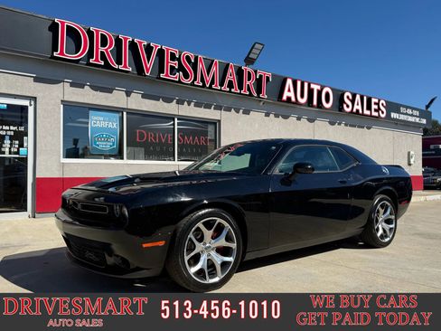 Used 2015 Dodge Challenger SXT Plus image 1