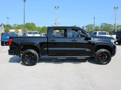 Used 2020 GMC Sierra 1500 AT4 w/ AT4 Premium Package AWD/4WD image 12