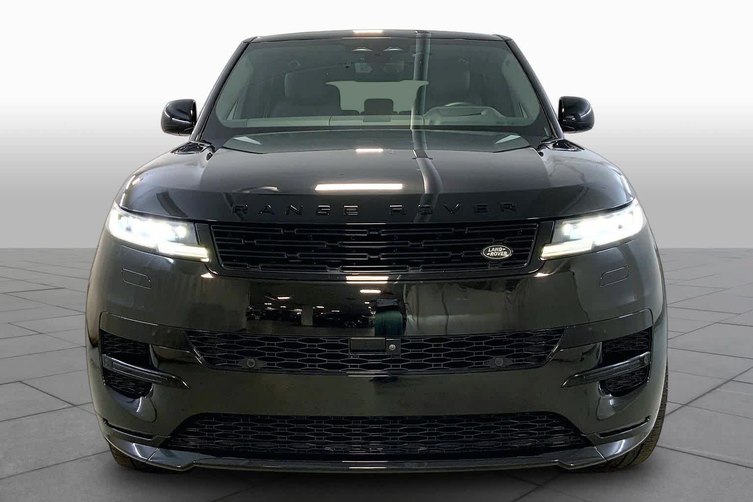 Used 2025 Land Rover Range Rover Sport Autobiography AWD/4WD image 3