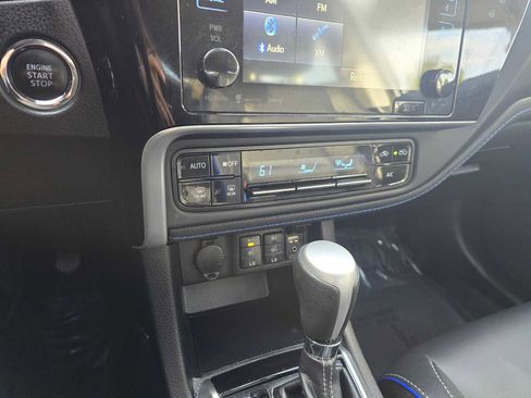 Used 2017 Toyota Corolla XSE image 29