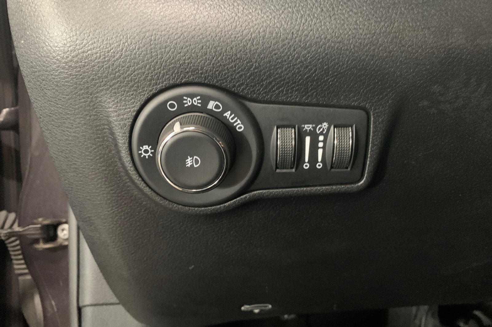 Used 2024 Jeep Compass Limited AWD/4WD image 30