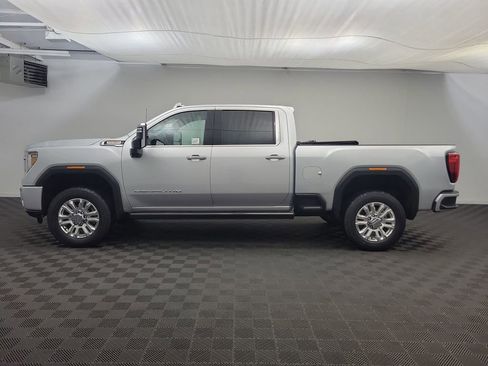 Used 2023 GMC Sierra 3500 Denali w/ Denali Ultimate Package image 2