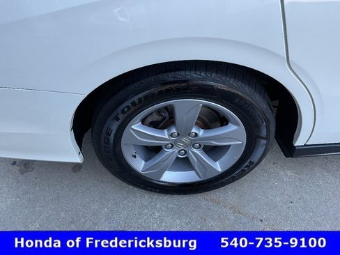 Used 2019 Honda Odyssey EX-L image 12
