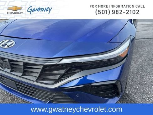 Used 2024 Hyundai Elantra Limited FWD image 14