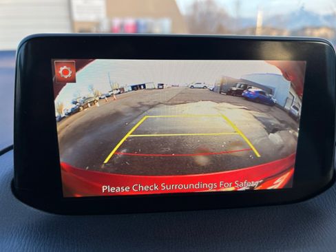 Used 2017 MAZDA MAZDA3 Grand Touring image 24