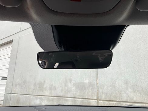 Used 2025 Kia Seltos S image 17