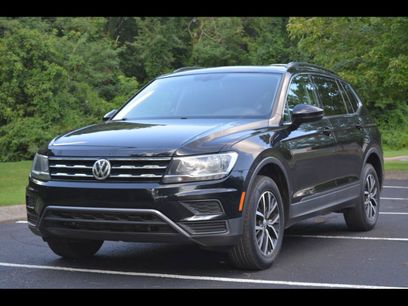 Used 2019 Volkswagen Tiguan SE w/ Panoramic Sunroof Package