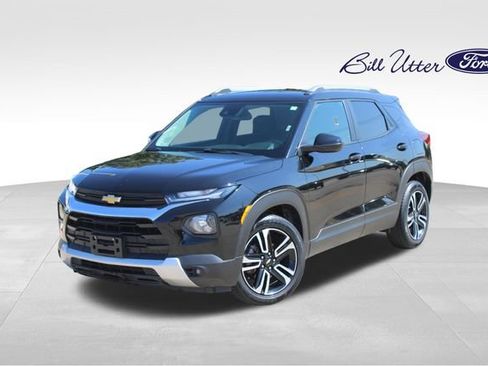 Used 2023 Chevrolet TrailBlazer LT w/ Convenience Package FWD image 1