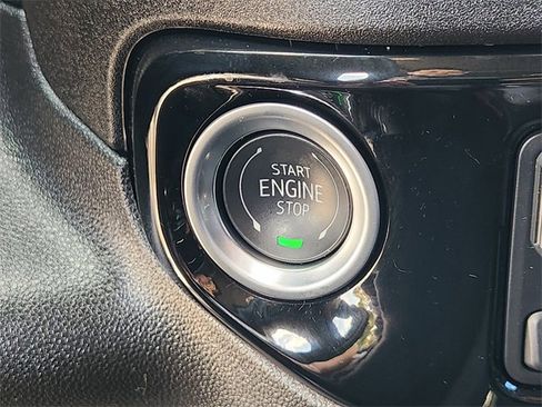 Used 2025 Chevrolet Silverado 1500 LT image 20