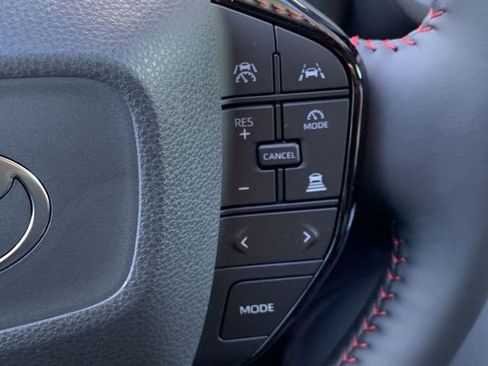 New 2025 Toyota Prius Plug-In Hybrid FWD image 29