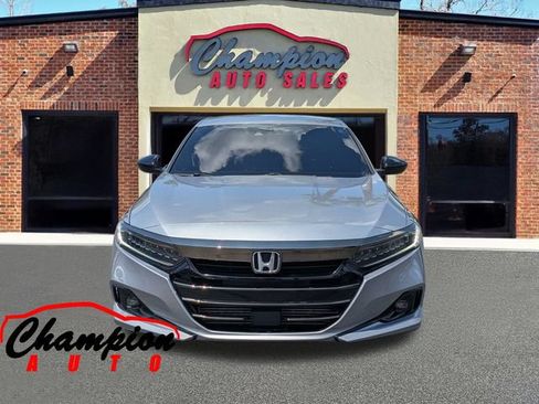 Used 2022 Honda Accord Sport image 10
