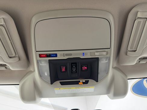 Used 2019 Subaru Forester Premium image 18