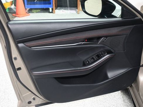 Used 2024 MAZDA MAZDA3 s AWD/4WD image 22