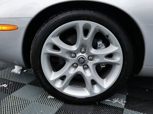 Used 2004 Jaguar XK8 Coupe image 84