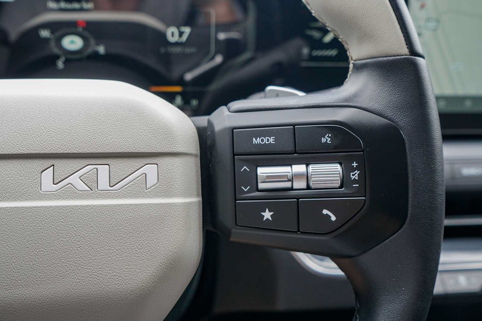 Used 2025 Kia K4 GT-Line w/ GT-Line Sunroof Package FWD image 14