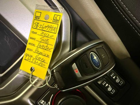 Used 2020 Subaru Forester Premium image 39