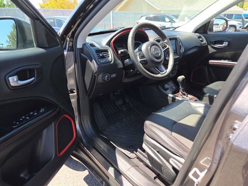 Used 2021 Jeep Compass Trailhawk AWD/4WD image 10