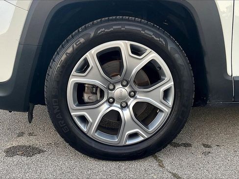 Used 2020 Jeep Renegade Limited image 8