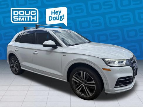 Used 2020 Audi Q5 e Premium Plus w/ Premium Plus Package AWD/4WD image 7