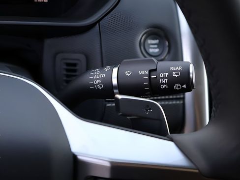 New 2026 Land Rover Discovery Limited Edition AWD/4WD image 33