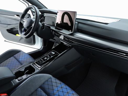 New 2026 Volkswagen Golf w/ Euro Style Package image 32