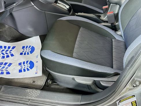 Certified 2025 Nissan Versa SV FWD image 27